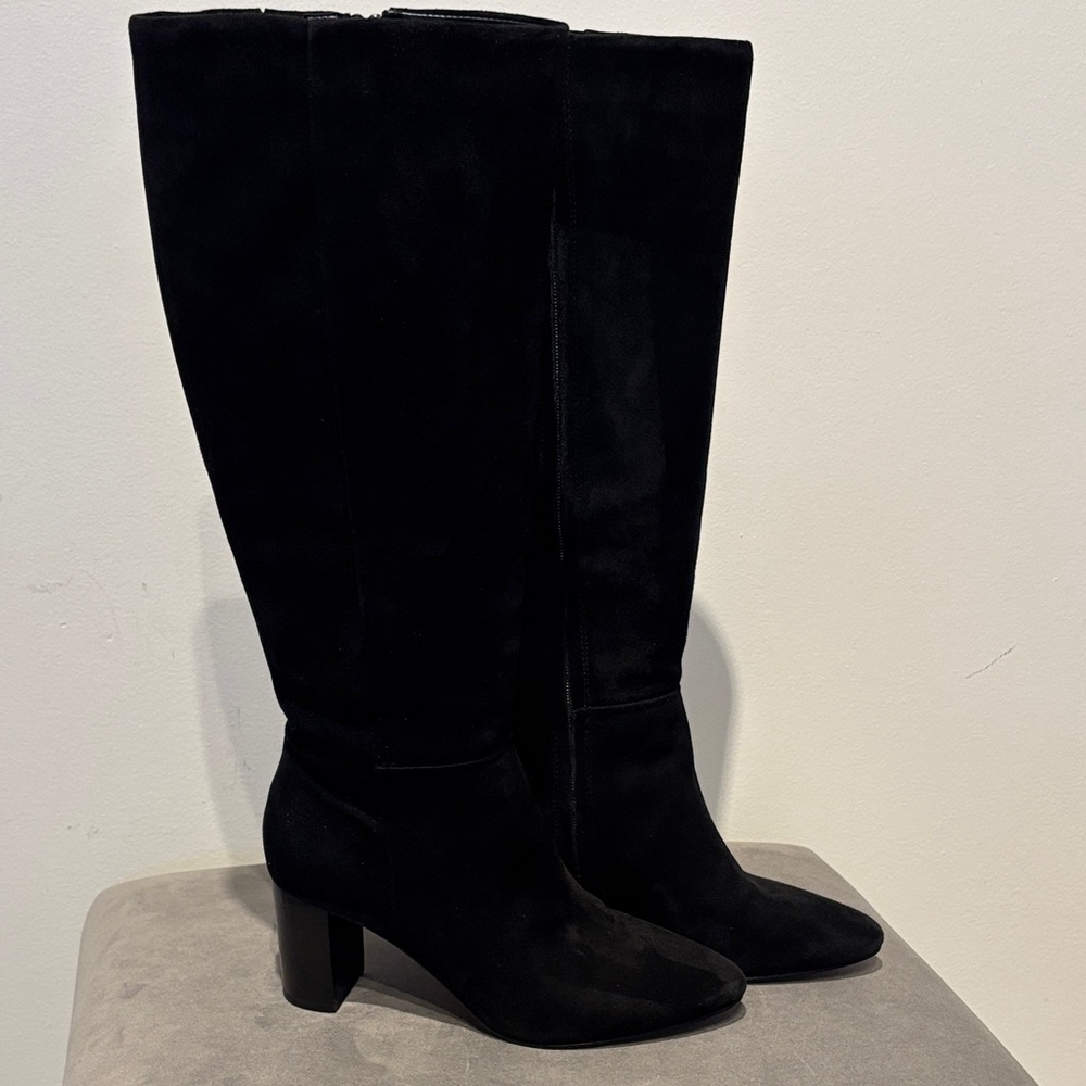 Elegant Black Knee-High Women's Boots